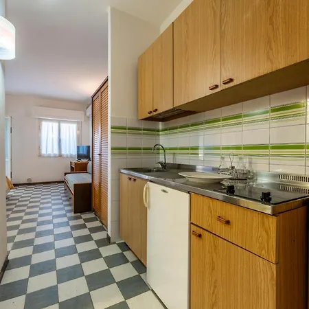 Lägenhetshotell Giannella Beach Residence Apartment