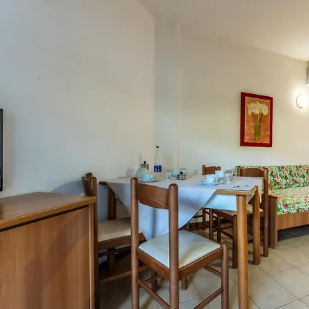 Lägenhetshotell Giannella Beach Residence Apartment Giannella