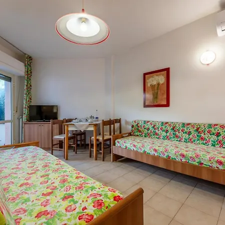 Giannella Beach Residence Apartment 3*