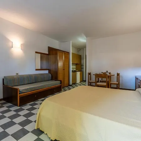 Aparthotel Giannella Beach Residence Apartment Giannella