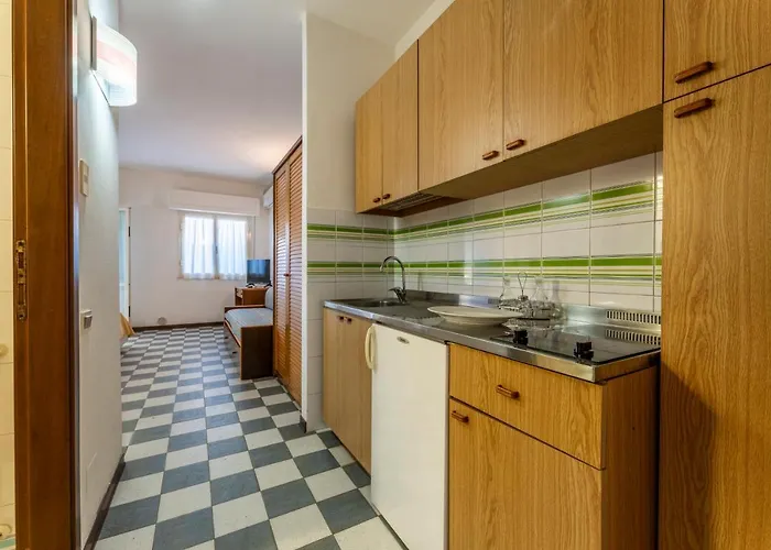 アパートホテル Giannella Beach Residence Apartment