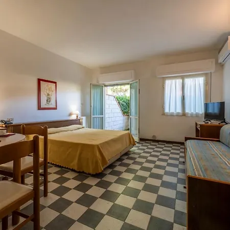 Giannella Beach Residence Apartment Apartmanhotel